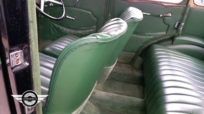 Lot 430 - 1934 VAUXHALL 12/6 ASY