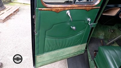 Lot 430 - 1934 VAUXHALL 12/6 ASY