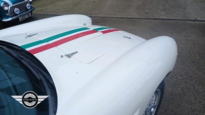 Lot 586 - 1998 TRIBUTO KALIFORNIA Z SERIES
