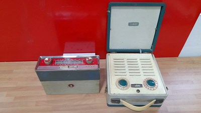 Lot 191 - VIDOR RADIO + BUSH RADIO