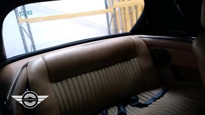 Lot 160 - 1976 TRIUMPH STAG AUTO