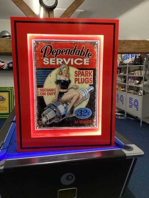 Lot 163 - PIN-UP GIRL DEPENDABLE SERVICE ILLUMINATED SIGN