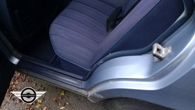 Lot 4 - 1987 MERCEDES 300 E AUTO