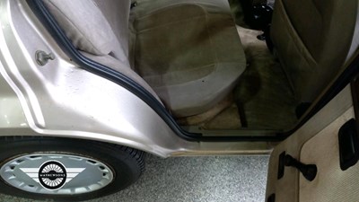 Lot 66 - 1983 FORD ESCORT GHIA