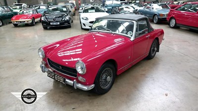 Lot 438 - 1972 MG MIDGET