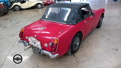 Lot 438 - 1972 MG MIDGET