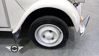 Lot 226 - 1976 CITROEN AK400 2CV VAN