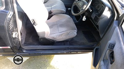 Lot 266 - 1989 FORD ESCORT XR3 INJ