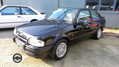 Lot 266 - 1989 FORD ESCORT XR3 INJ