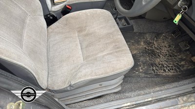 Lot 372 - 1988 PEUGEOT 309 GL