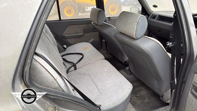 Lot 372 - 1988 PEUGEOT 309 GL