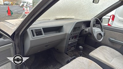 Lot 372 - 1988 PEUGEOT 309 GL