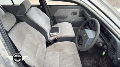 Lot 372 - 1988 PEUGEOT 309 GL