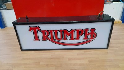 Lot 59 - TRIUMPH DOUBLE SIDED LIGHT UP SIGN 25" X 9"