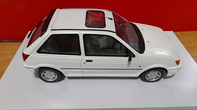 Lot 23 - FORD FIESTA XR2i 1995 IN WHITE, 1.18 SCALE MODEL BY OTTO MODELS
