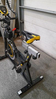 Lot 27 - SPIN/EXERCISE BIKE