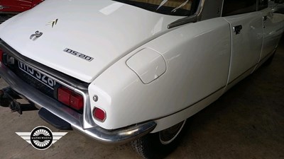 Lot 394 - 1973 CITROEN DS 20 SEMI AUTOMATIC