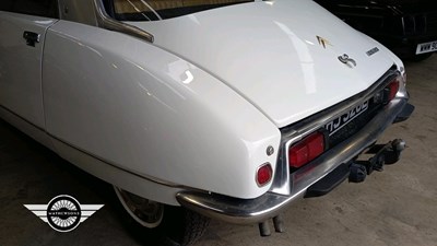 Lot 394 - 1973 CITROEN DS 20 SEMI AUTOMATIC