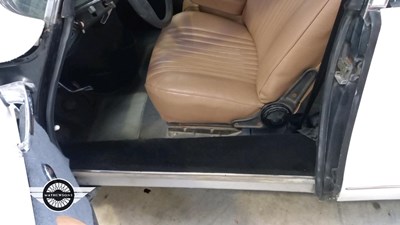 Lot 394 - 1973 CITROEN DS 20 SEMI AUTOMATIC