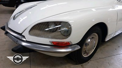 Lot 394 - 1973 CITROEN DS 20 SEMI AUTOMATIC