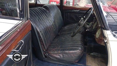 Lot 46 - 1949 DAIMLER DB18