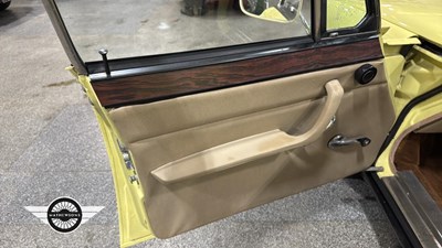 Lot 12 - 1973 ROVER 3.5 LITRE AUTO
