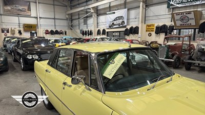 Lot 12 - 1973 ROVER 3.5 LITRE AUTO