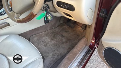 Lot 138 - 1998 DAIMLER SUPER V8 AUTO