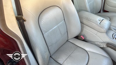 Lot 138 - 1998 DAIMLER SUPER V8 AUTO