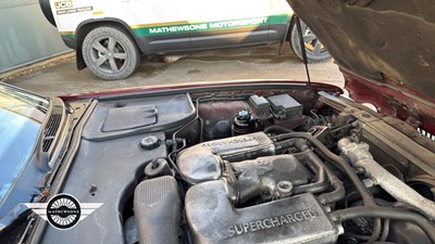 Lot 138 - 1998 DAIMLER SUPER V8 AUTO