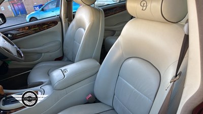 Lot 138 - 1998 DAIMLER SUPER V8 AUTO