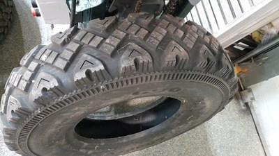 Lot 243 - 5 X LAND ROVER WOLF WHEELS & TYRES 7.50 R 16C