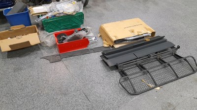 Lot 773 - ASSORTMENT OF LANDROVER/RANGE ROVER PARTS