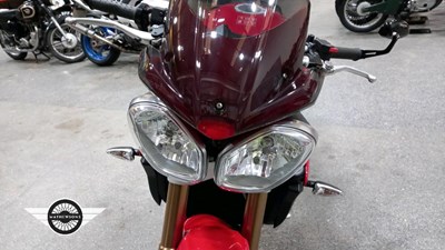 Lot 26 - 2011 TRIUMPH SPEED TRIPLE 1050
