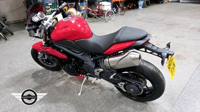 Lot 26 - 2011 TRIUMPH SPEED TRIPLE 1050