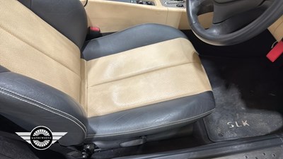 Lot 348 - 2002 MERCEDES SLK 230 KOMPRESSOR