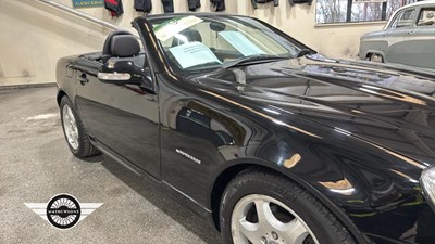 Lot 348 - 2002 MERCEDES SLK 230 KOMPRESSOR