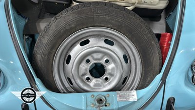 Lot 352 - 1971 VOLKSWAGEN BEETLE