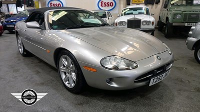 Lot 376 - 1999 JAGUAR XK8 CONVERTIBLE AUTO