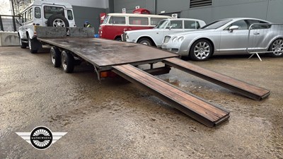 Lot 60 - IFOR WILLIAMS BEAVERTAIL TRAILER