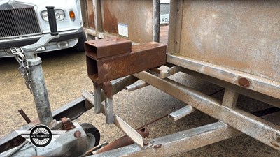 Lot 60 - IFOR WILLIAMS BEAVERTAIL TRAILER