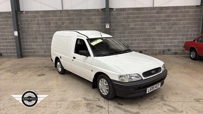 Lot 700 - 1994 FORD ESCORT