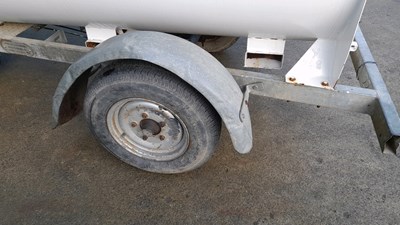 Lot 115 - 1000 L BUNDED DIESEL BOWSER
