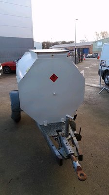Lot 115 - 1000 L BUNDED DIESEL BOWSER