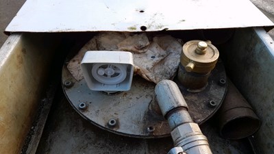 Lot 115 - 1000 L BUNDED DIESEL BOWSER