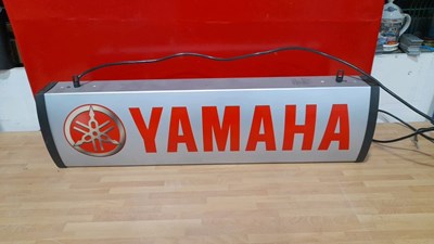 Lot 301 - YAMAHA DEALER LIGHT UP SIGN , DOUBLE SIDED 31" X 9"