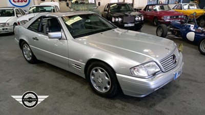 Lot 790 - 1996 MERCEDES SL 320 AUTO