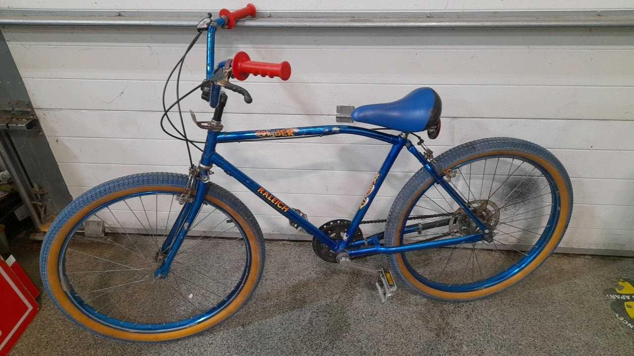 Lot 269 - 1980'S RALEIGH BOMBER BICYCLE 18" FRAME