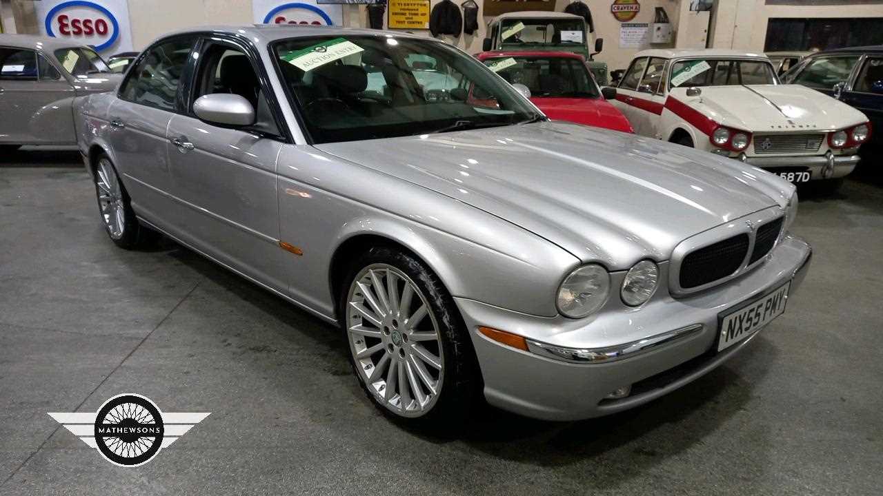 Lot 850 - 2005 JAGUAR XJ8 V8 SPORT AUTO
