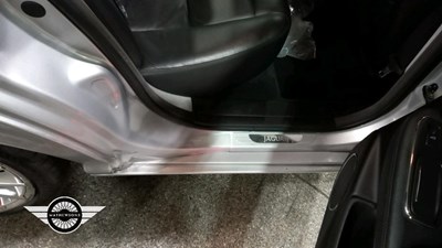 Lot 850 - 2005 JAGUAR XJ8 V8 SPORT AUTO